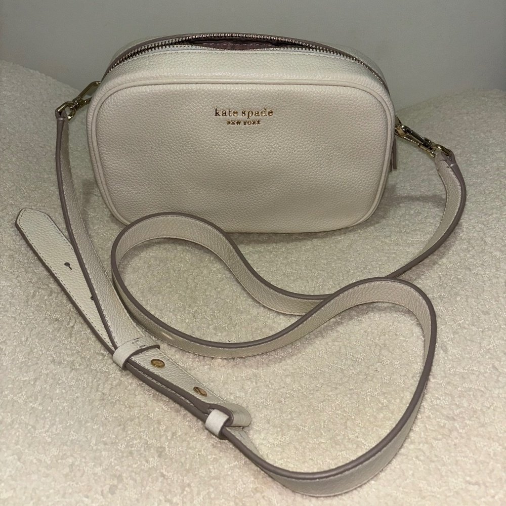 White pebbled leather Kate Spade Purse